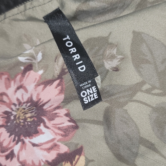 Torrid Ruana - Picture 4 of 4